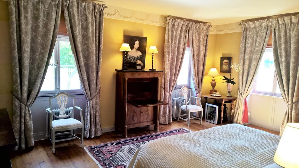 Chateau De La Pommeraye La Pommeraye  Room photo